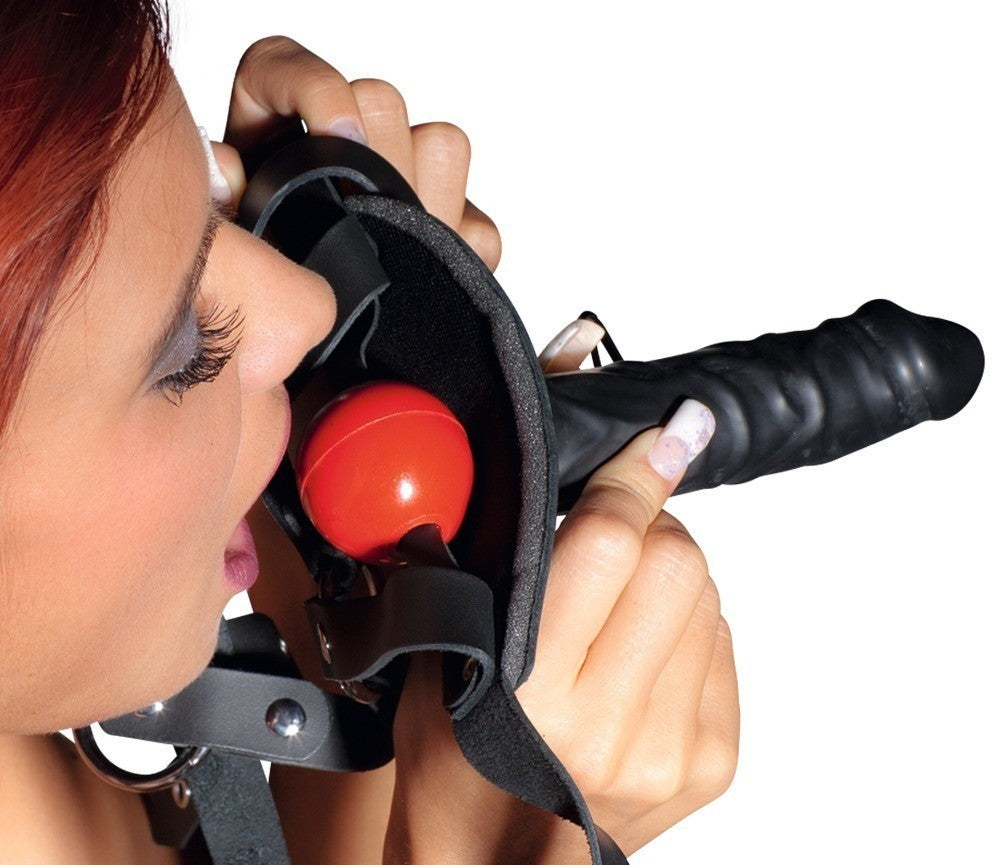 maschera con dildo in ecopelle zado